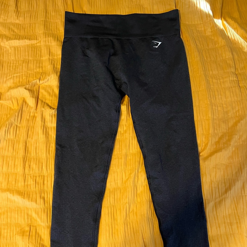 Size L GymShark leggings Barely Worn!